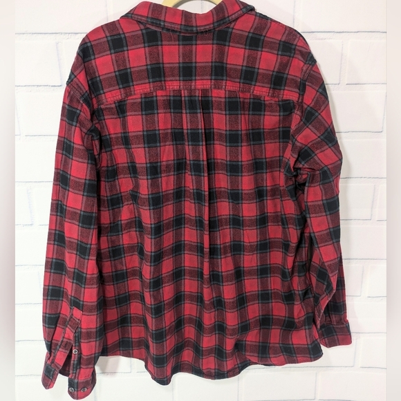 Eddie Bauer Classic Fit Bristol Flannel Button Down Shirt - Picture 2 of 4